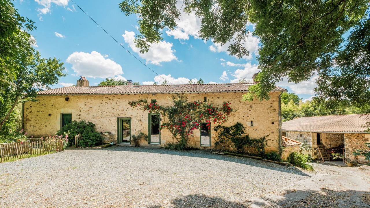 Photo of Outdoor in La Boissiere-en-Gatine