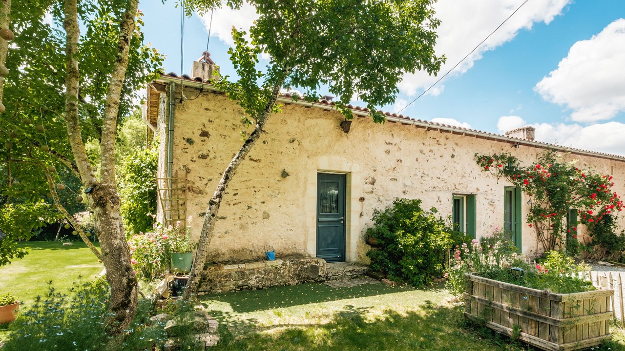 Photo of Outdoor in La Boissiere-en-Gatine