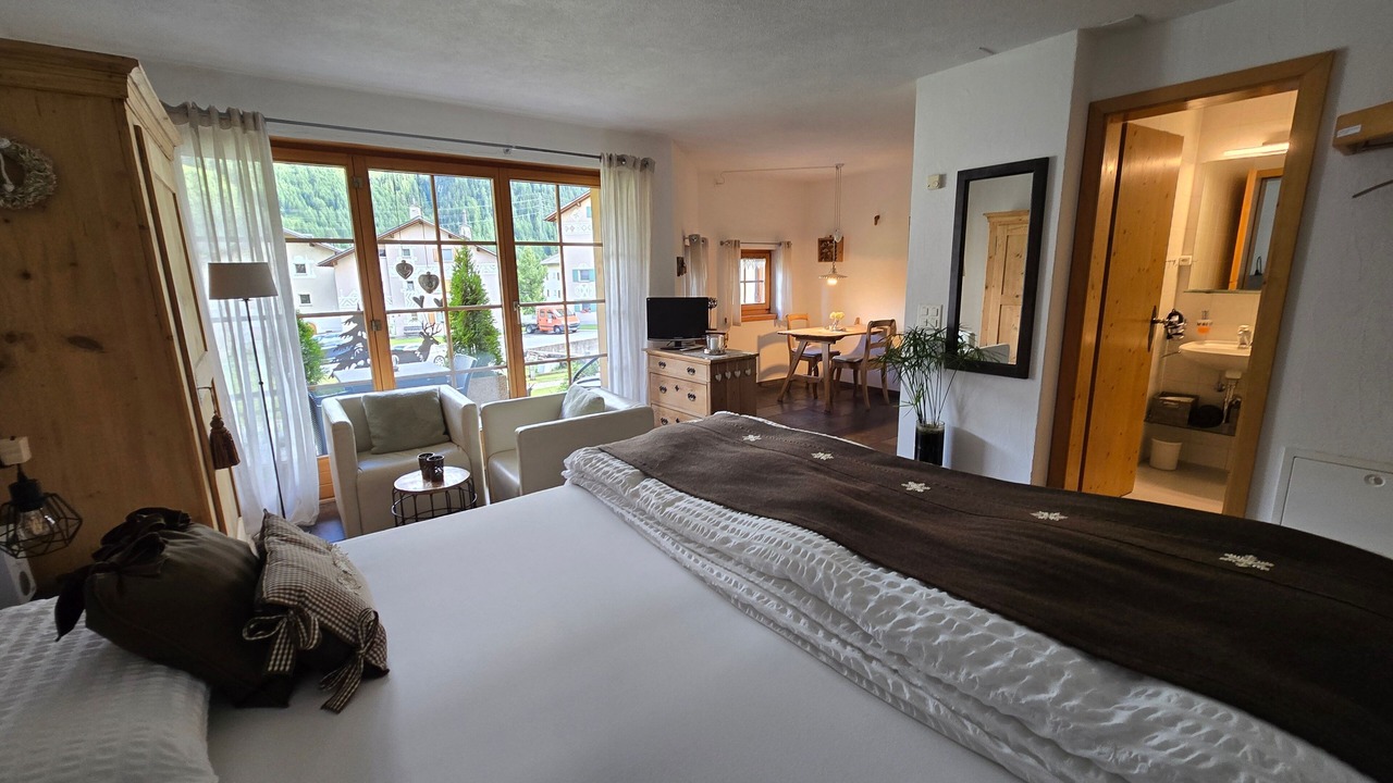 Photo of Bedroom in Zuoz