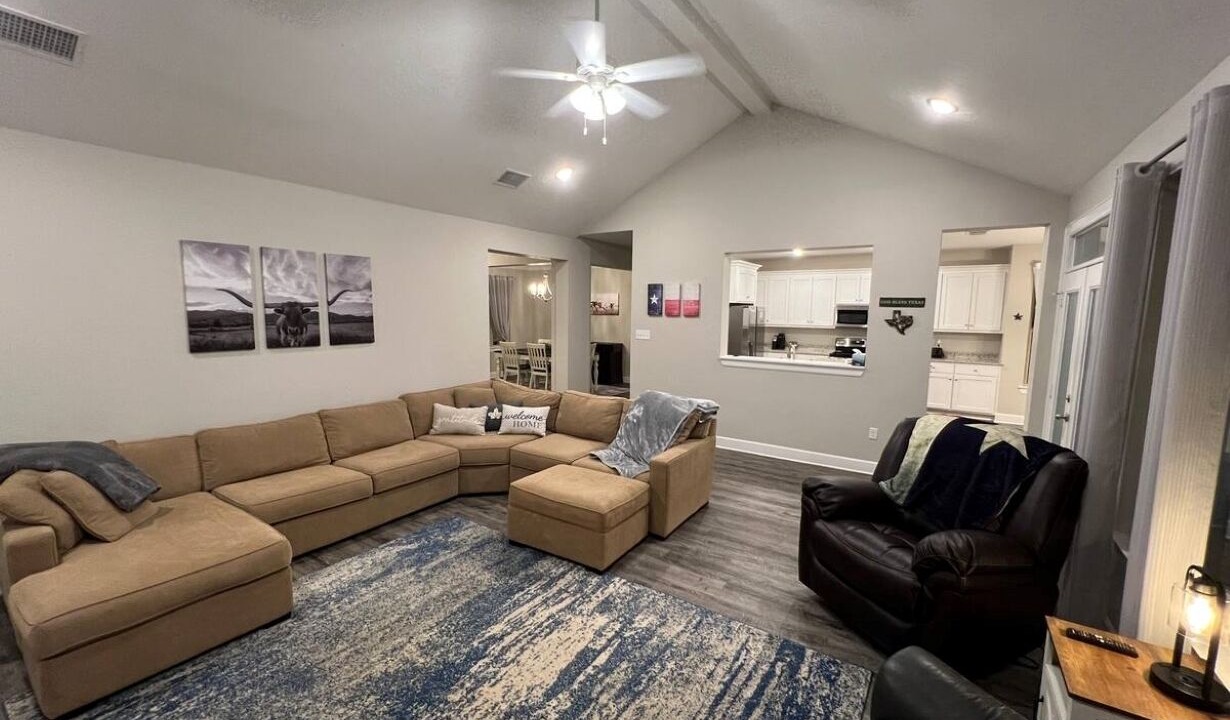 Photo of Livingroom in Gilmer