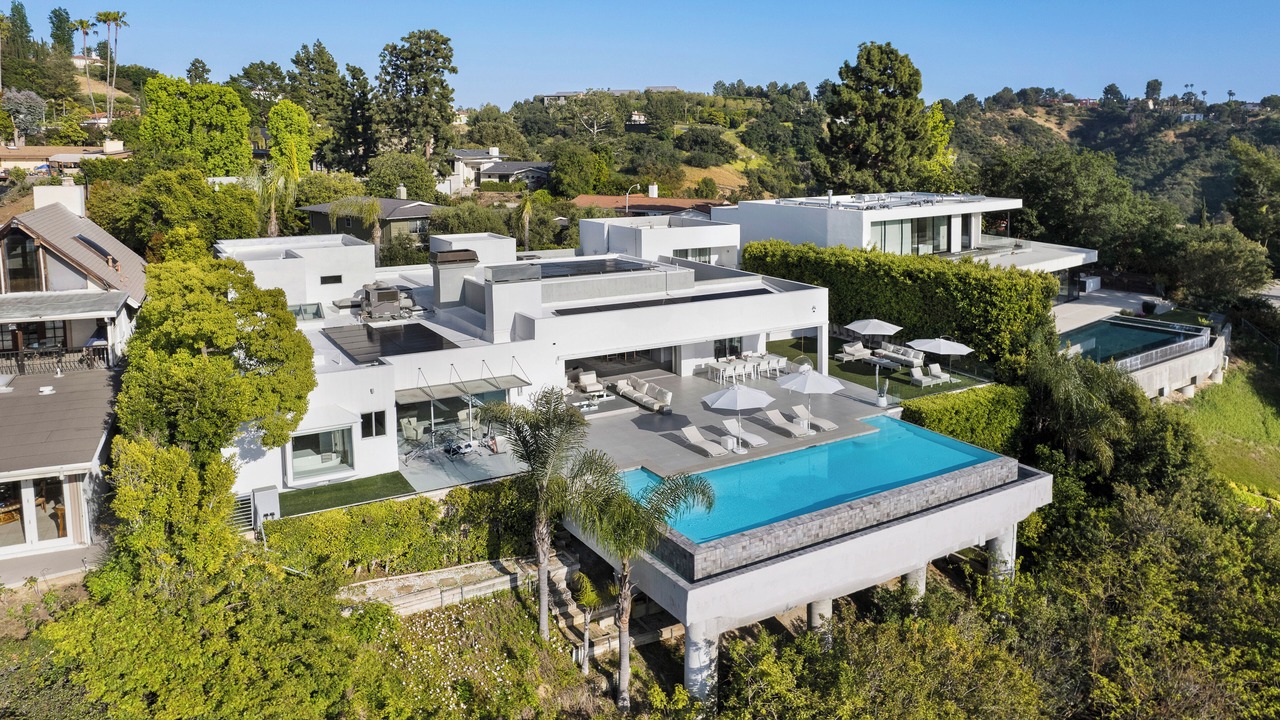 Photo of Outdoor in Beverly Glen