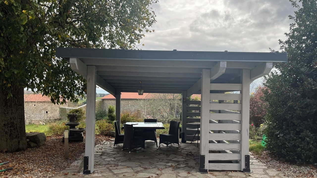 Photo of Outdoor in Saint-Pal-de-Chalencon