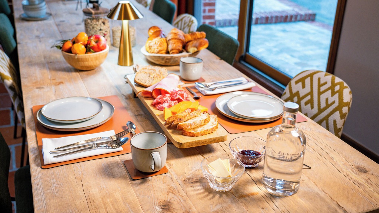 Photo of Others in Coulomby