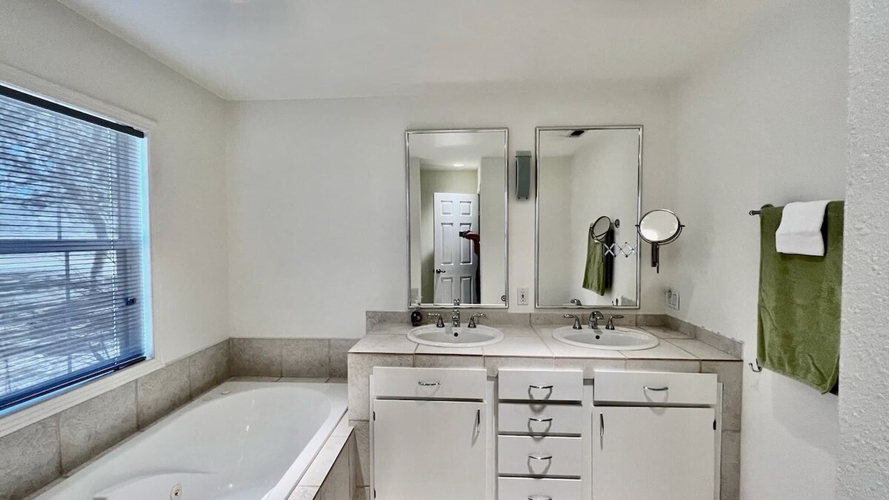 Photo of Bathroom in Bandera