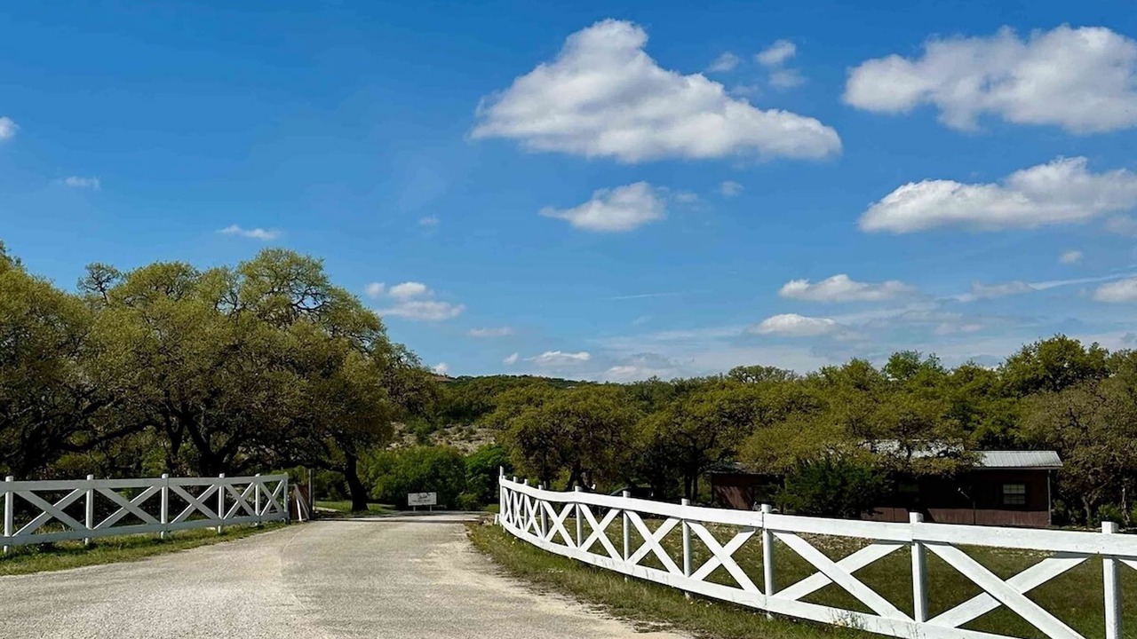 Photo of Outdoor in Bandera