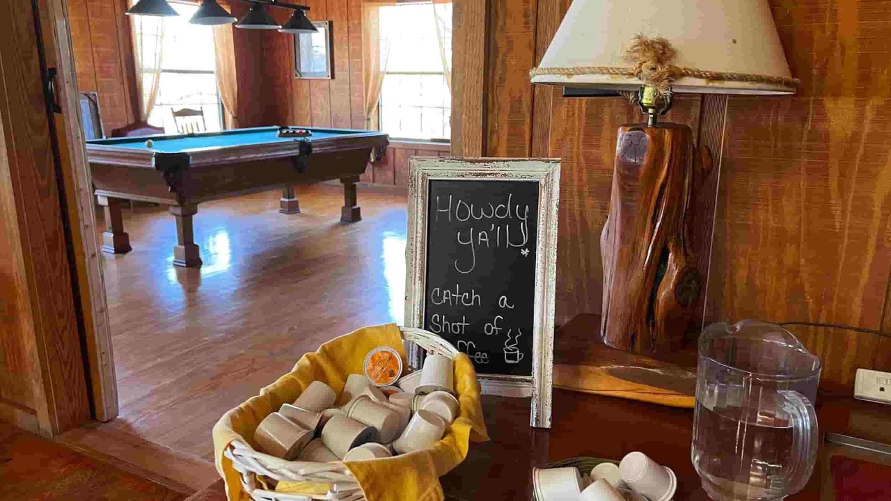 Photo of Livingroom in Bandera