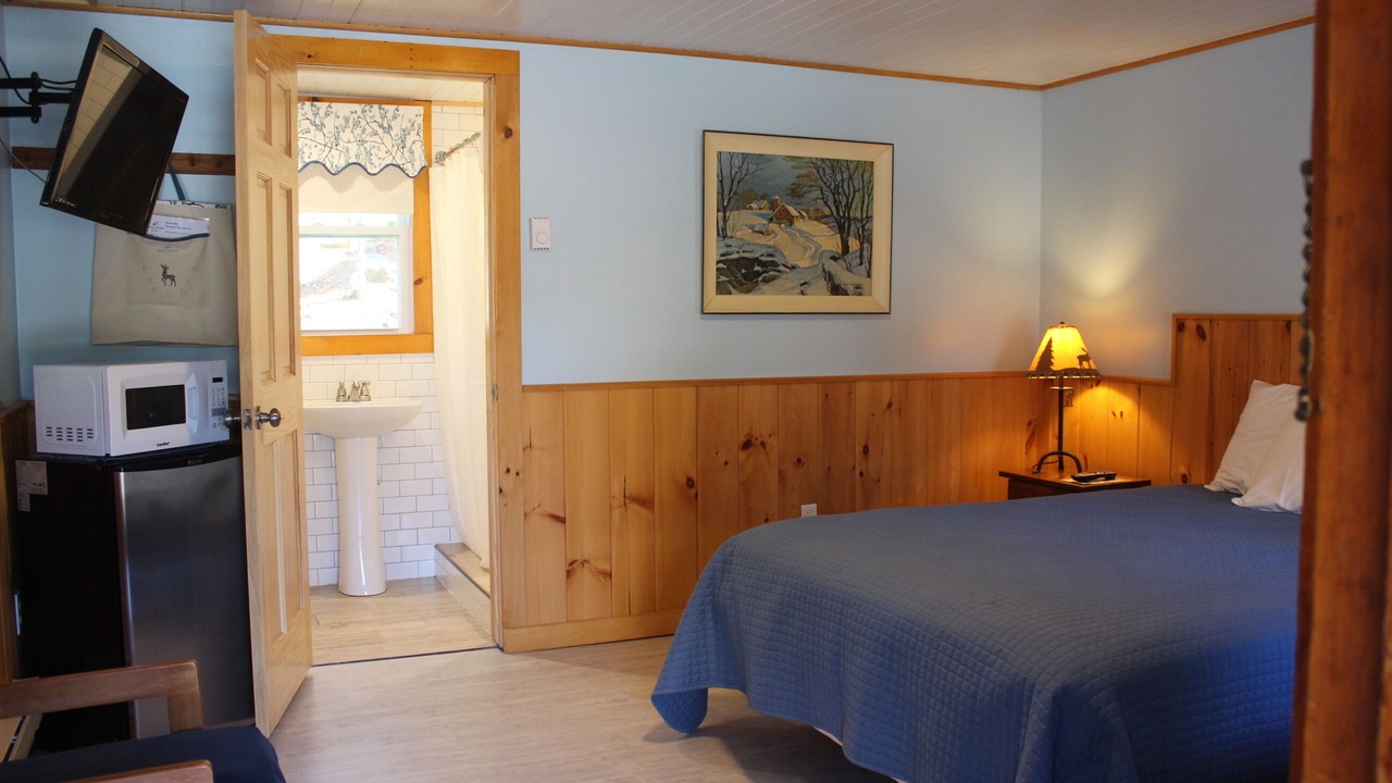 Photo of Bedroom in Long Lake
