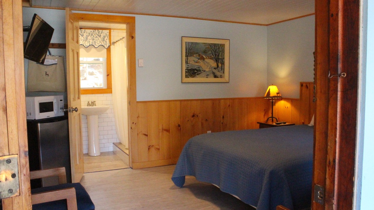 Photo of Bedroom in Long Lake