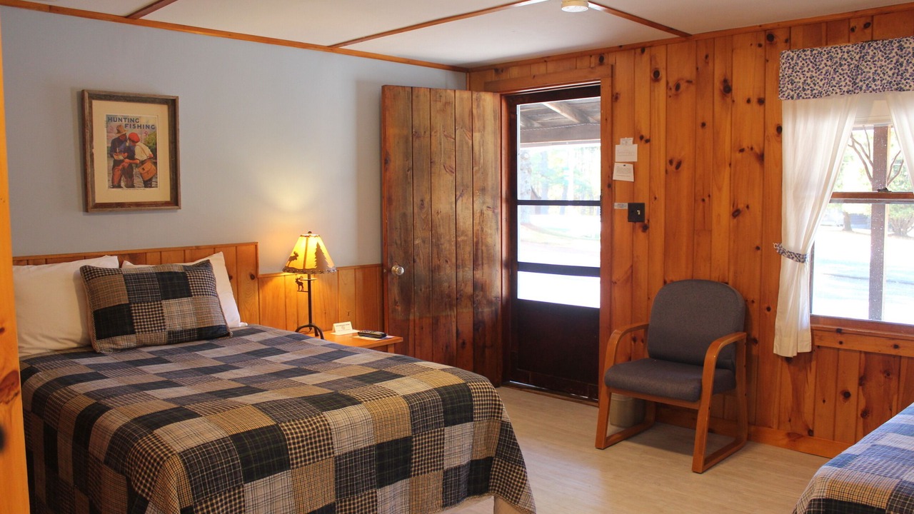 Photo of Bedroom in Long Lake