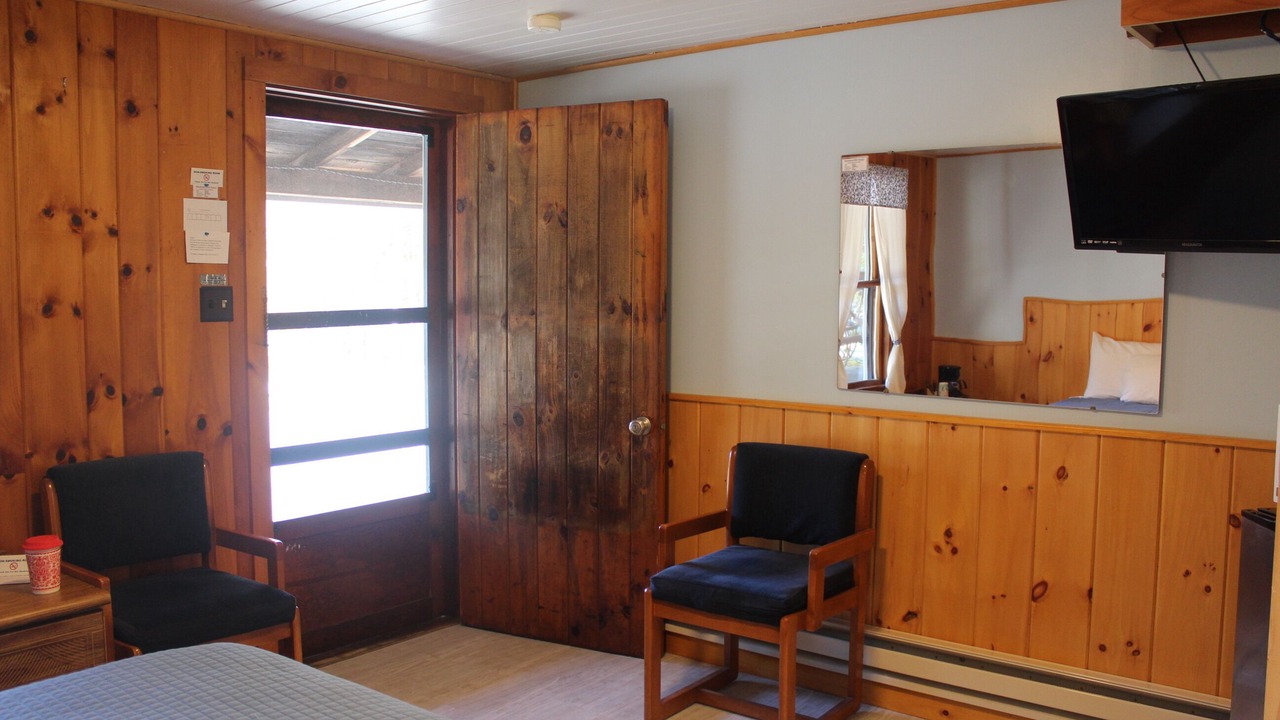 Photo of Bedroom in Long Lake