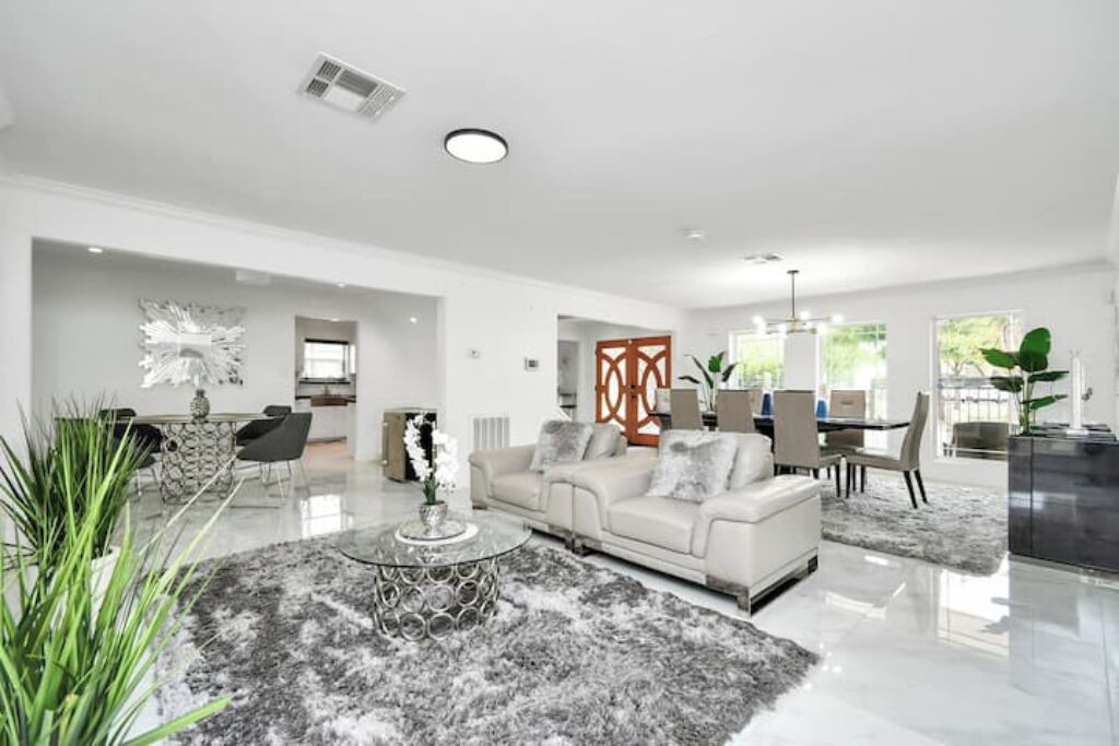 Photo of Livingroom in Waller