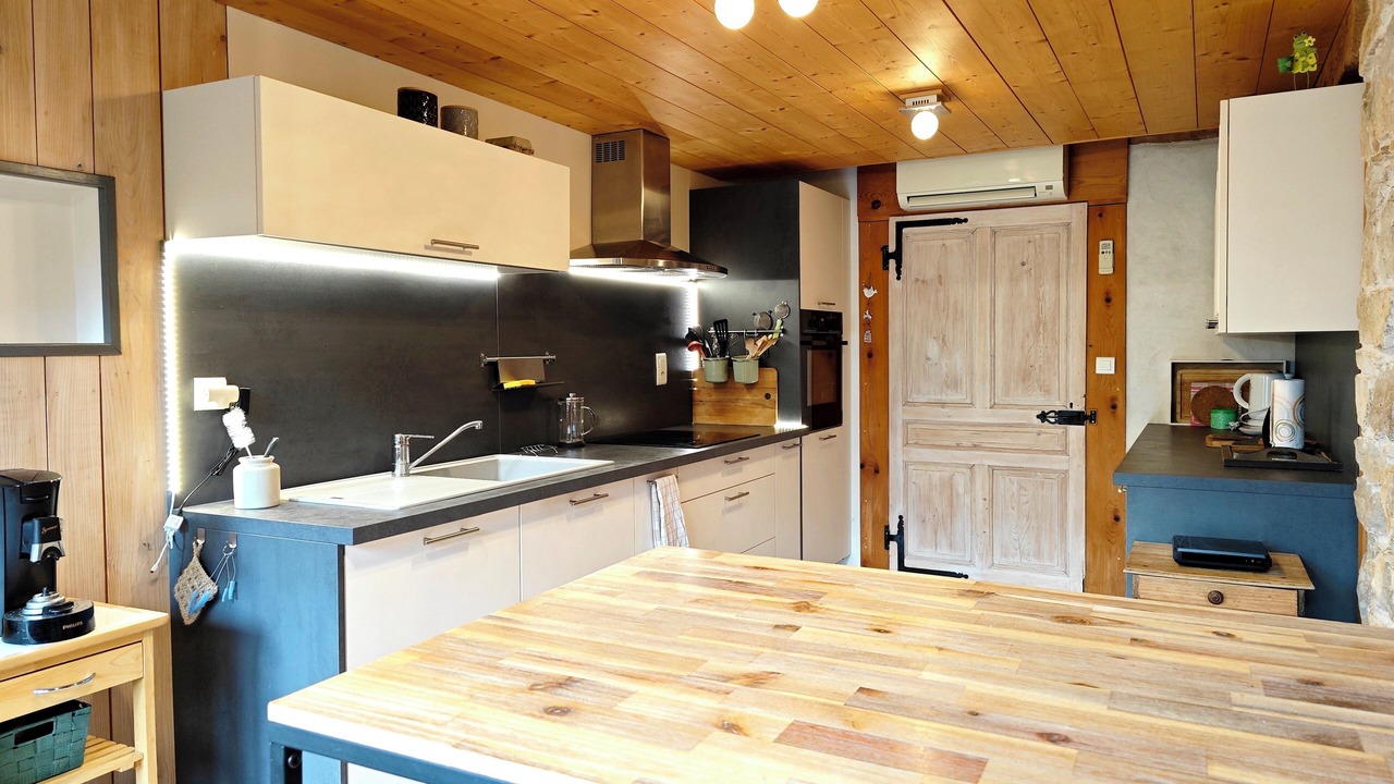 Photo of Kitchen in Foncine-le-Haut