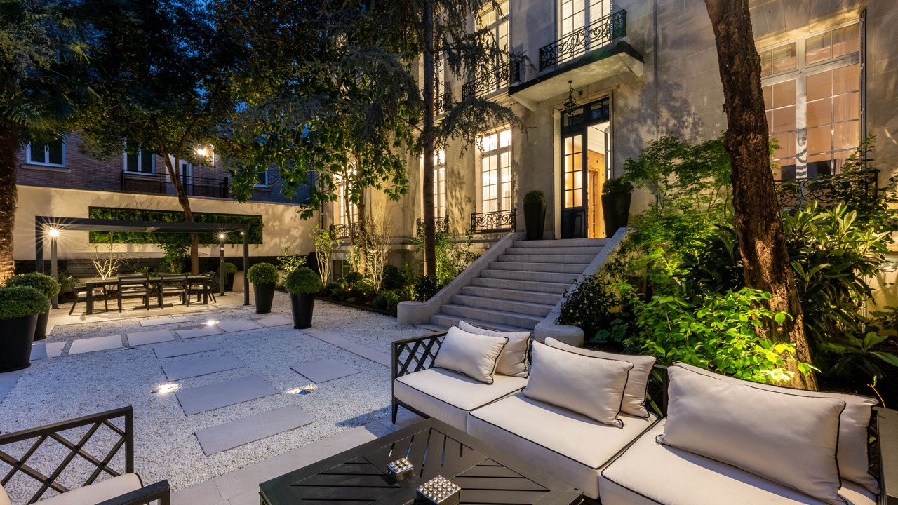 Photo of Outdoor in Porte-Dauphine