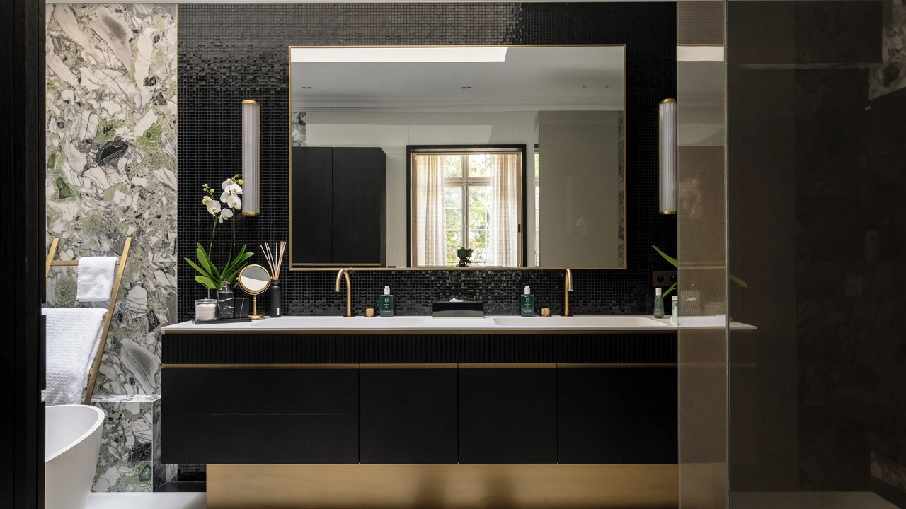 Photo of Bathroom in Porte-Dauphine