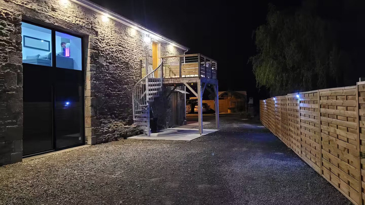 Photo of Outdoor in La Croix-Avranchin