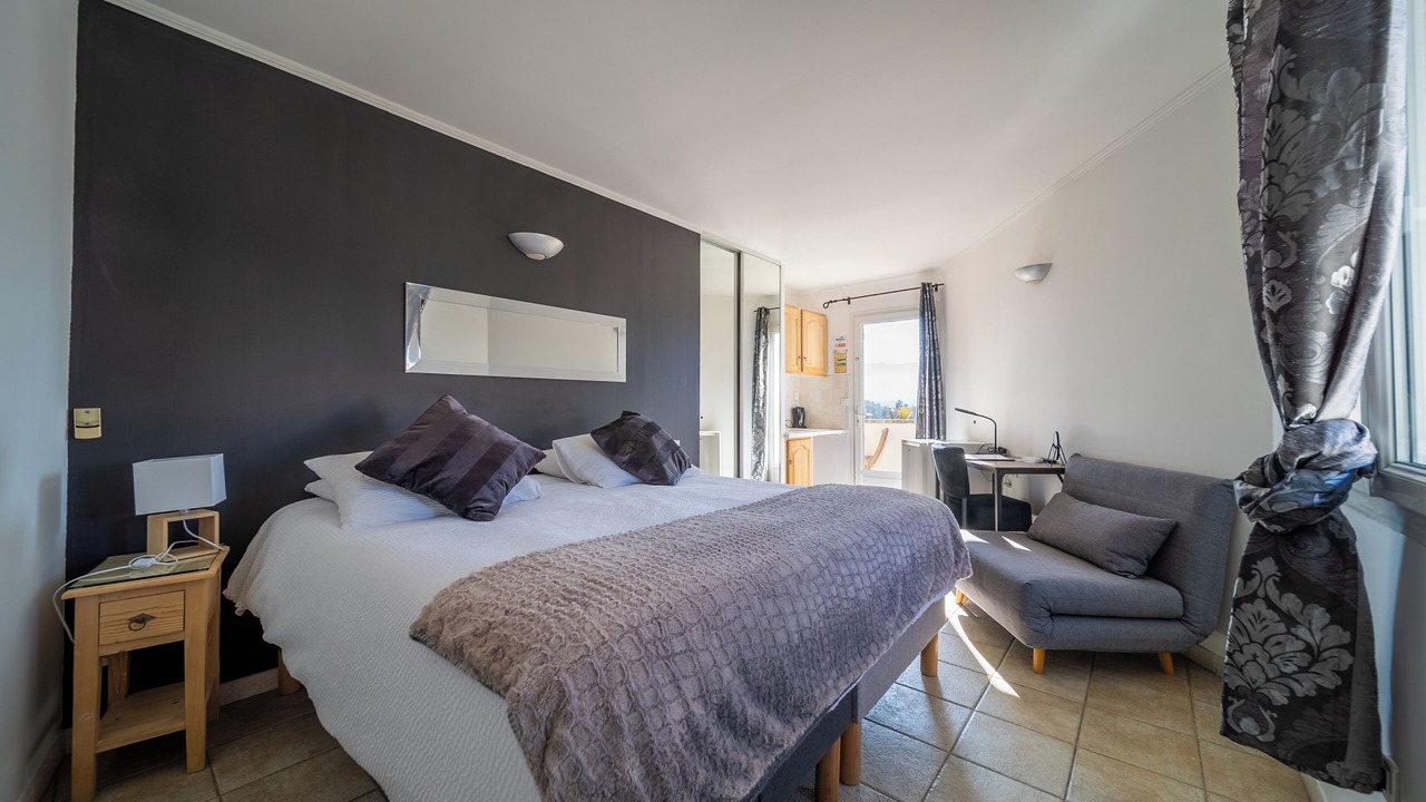 Photo of Bedroom in Cabrieres-d'Avignon