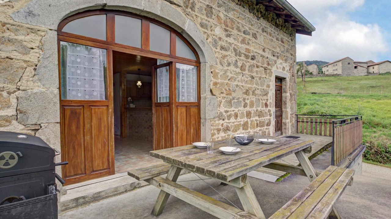 Photo of Outdoor in Gumieres