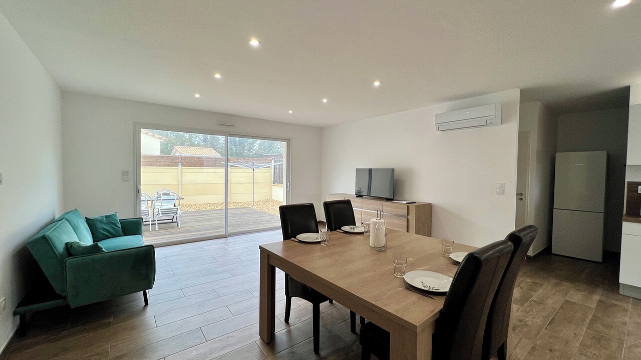 Photo of Others in Abzac