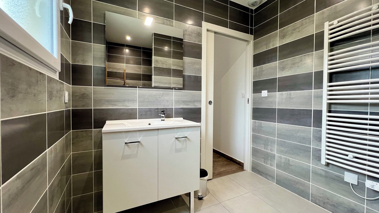 Photo of Others in Abzac