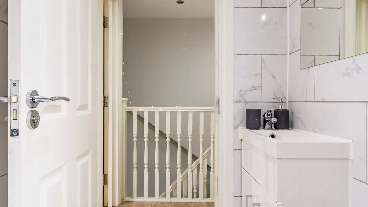 Photo of Others in Boleyn