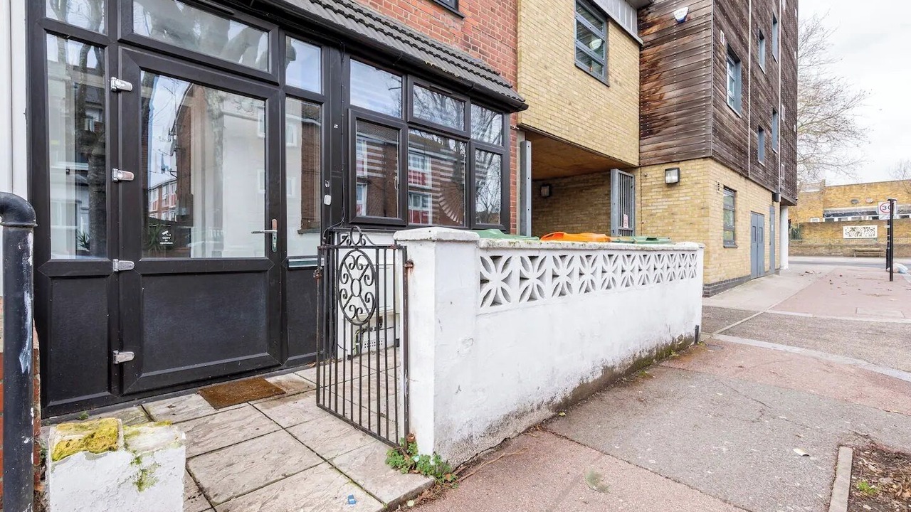 Photo of Outdoor in Boleyn