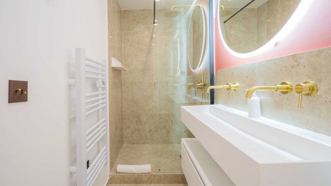 Photo of Bathroom in Saint-Tropez City Centre