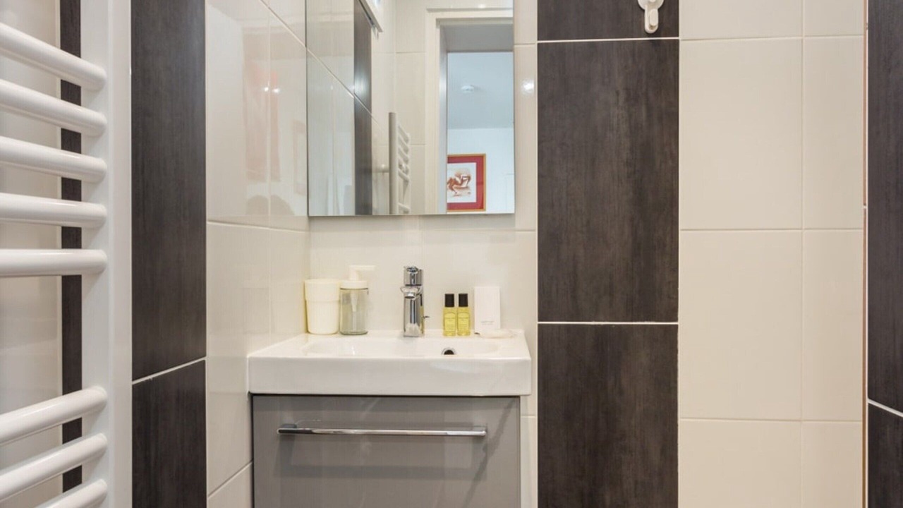 Photo of Bathroom in Malakoff