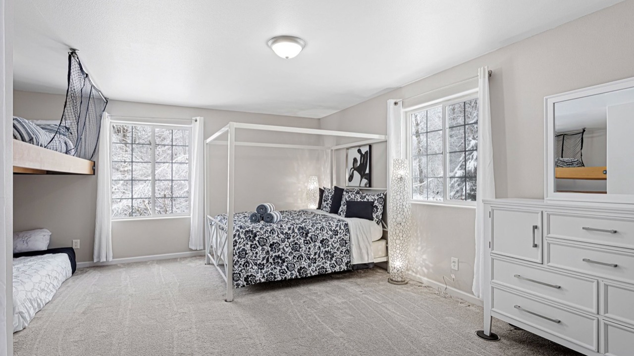 Photo of Others in Echo Lake