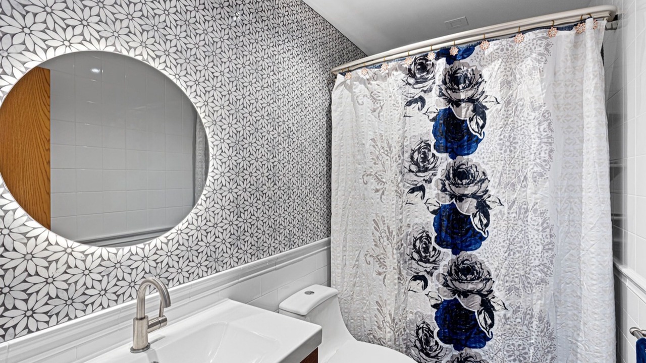 Photo of Others in Echo Lake