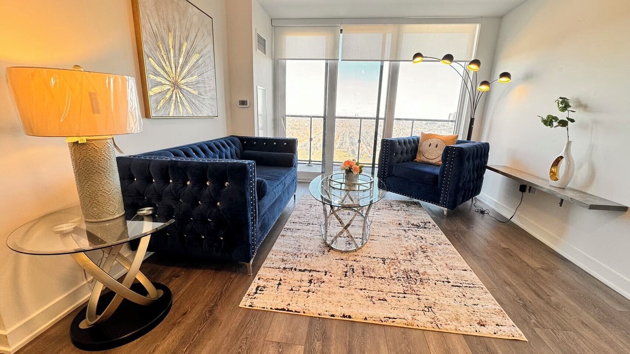 Photo of Livingroom in Bayview Glen