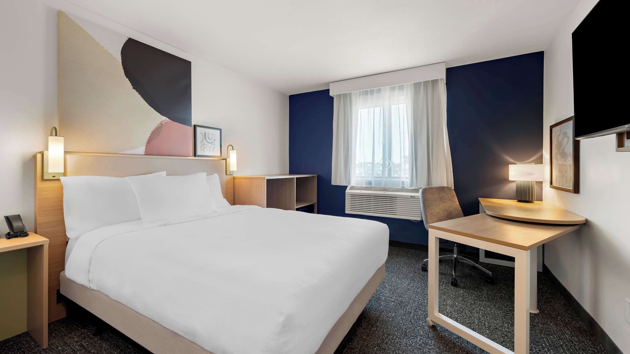 Photo of Bedroom in North Camellia Acres