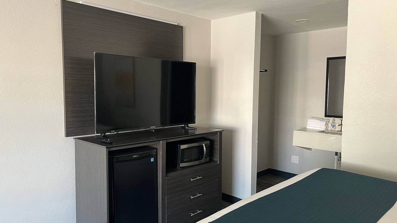 Photo of Bedroom in Uvalde