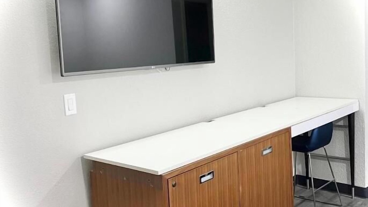 Photo of Bedroom in Uvalde