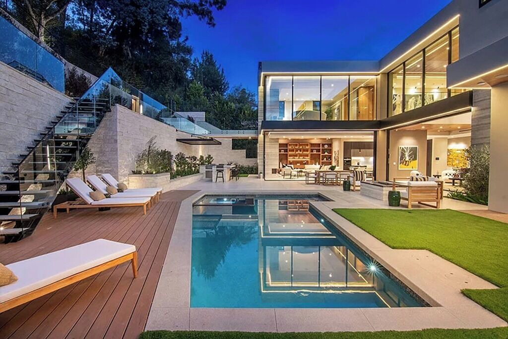 Photo of Outdoor in Beverly Glen