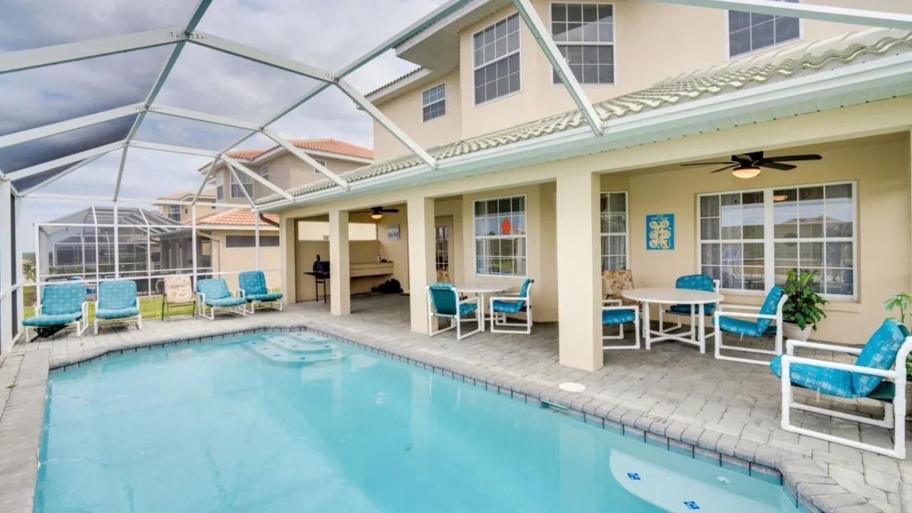 Photo of Outdoor in Lake Davenport Estates