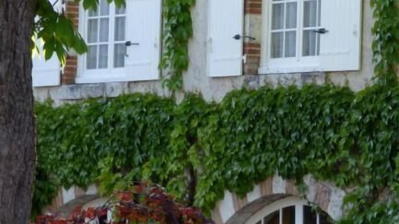 Photo of Outdoor in Tavers