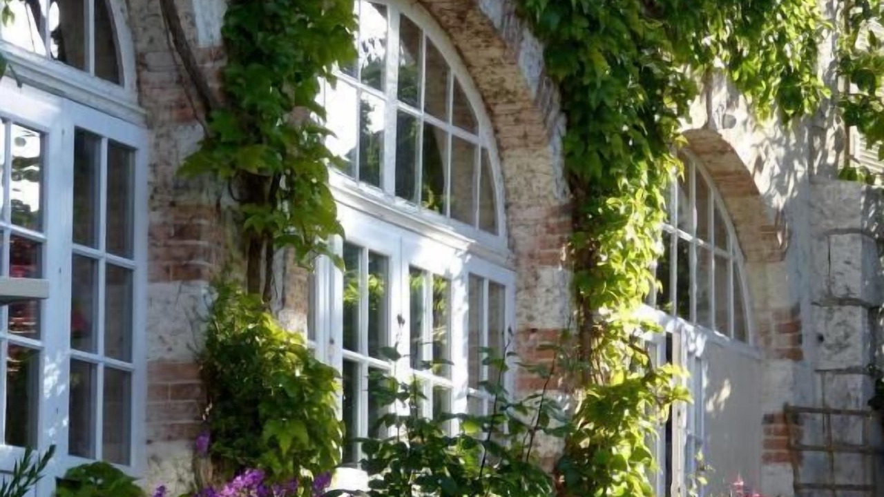 Photo of Outdoor in Tavers