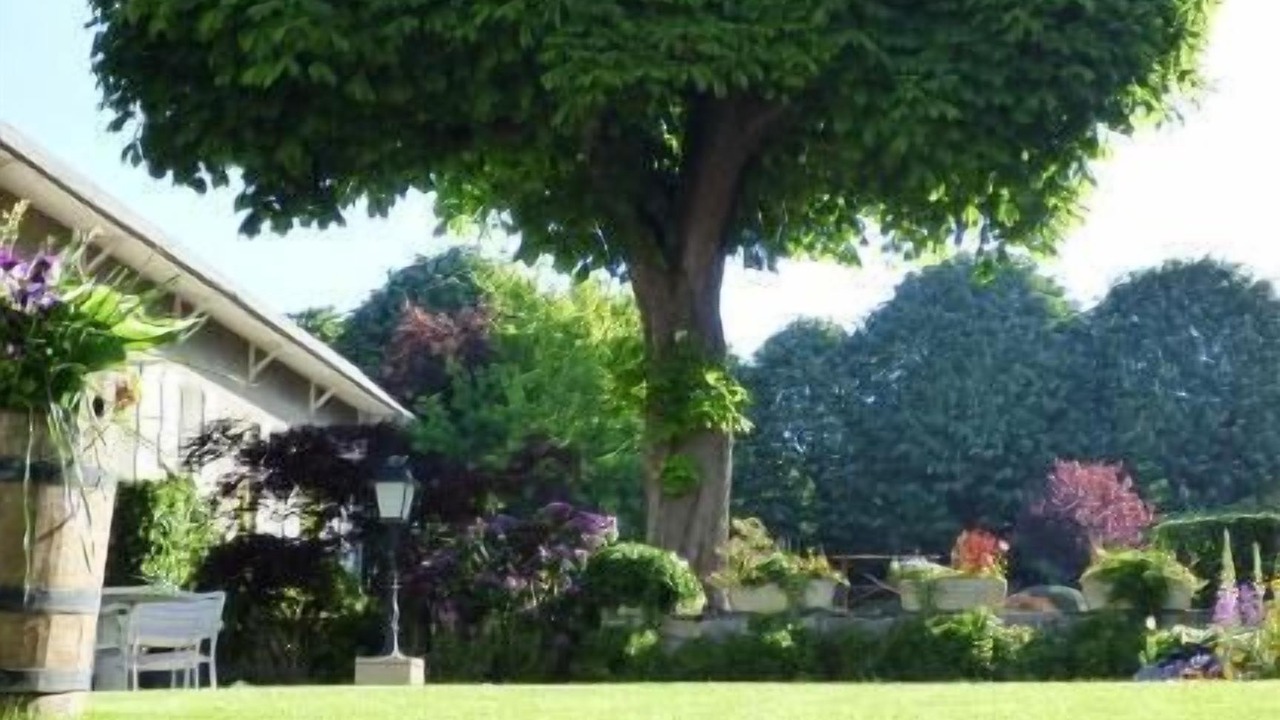 Photo of Outdoor in Tavers