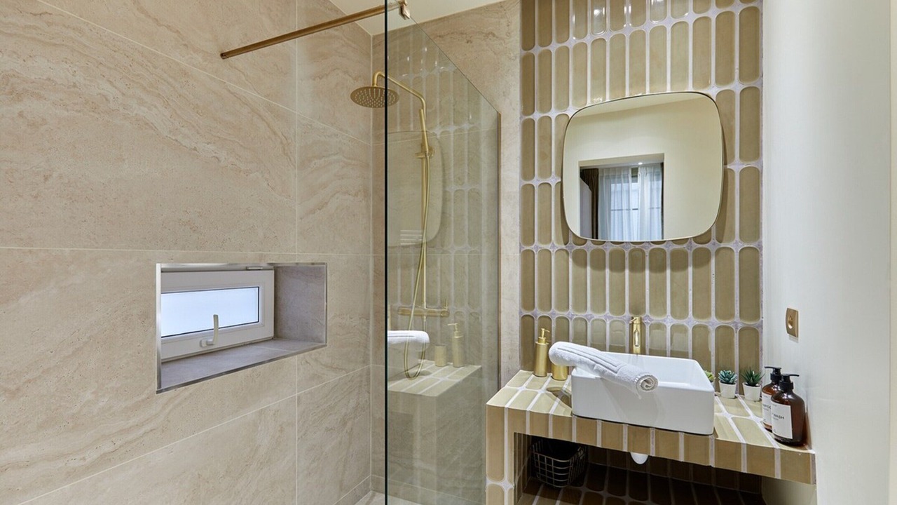 Photo of Bathroom in Arts-et-Metiers