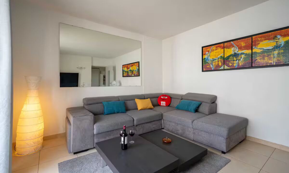 Photo of Livingroom in Antigone