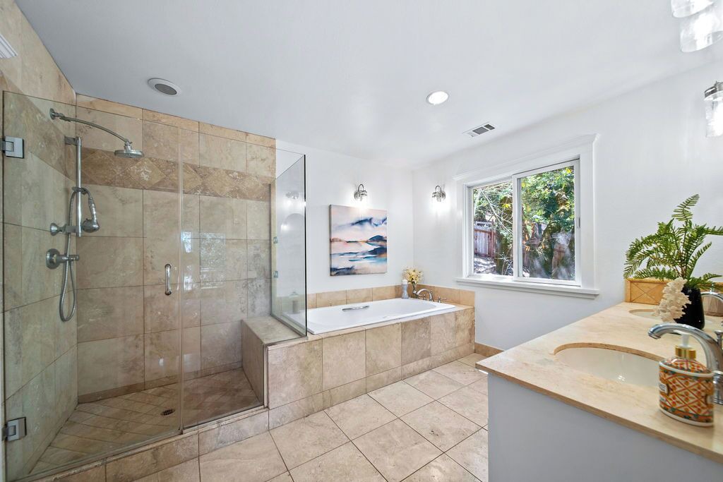 Photo of Others in Stanley