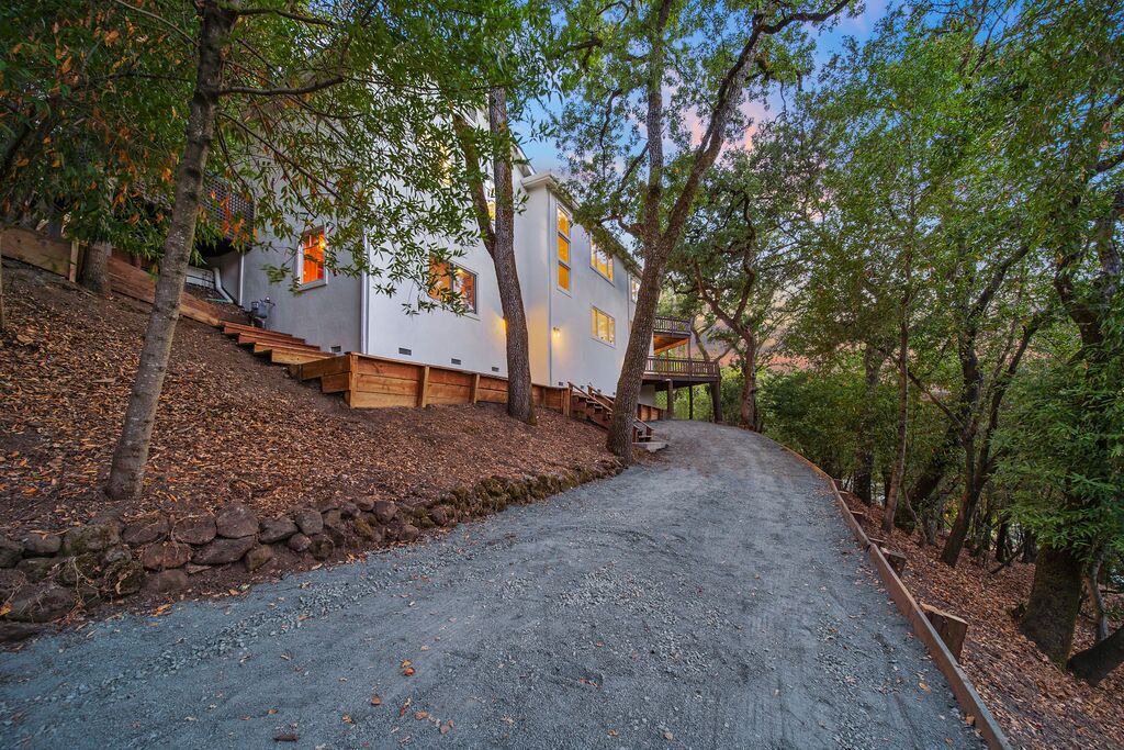 Photo of Outdoor in Stanley