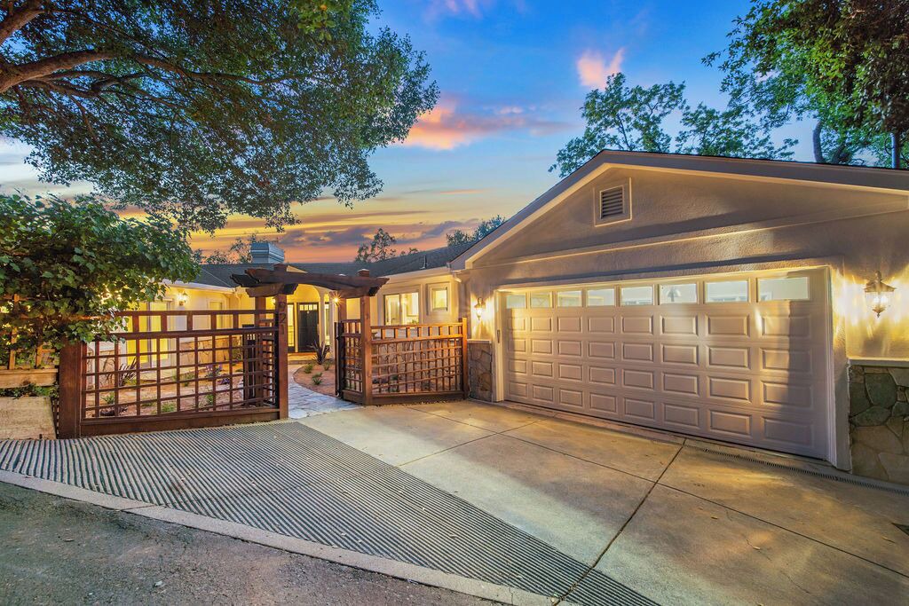 Photo of Outdoor in Stanley