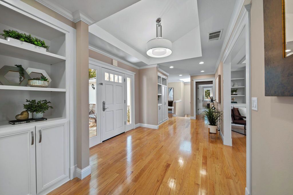 Photo of Others in Stanley