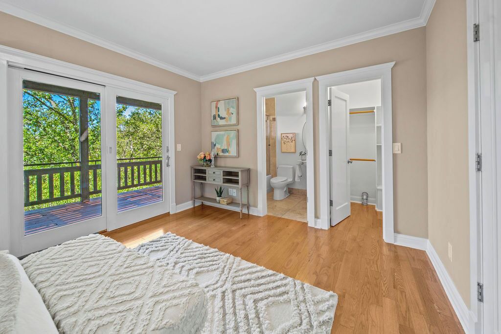 Photo of Others in Stanley