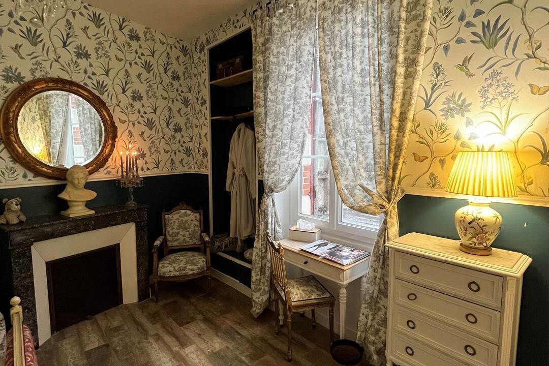 Photo of Others in Lorris