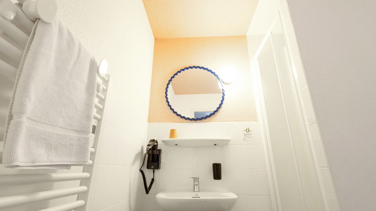 Photo of Others in Neuvecelle