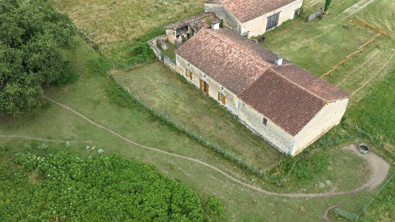 Photo of Outdoor in Saint-Front-de-Pradoux