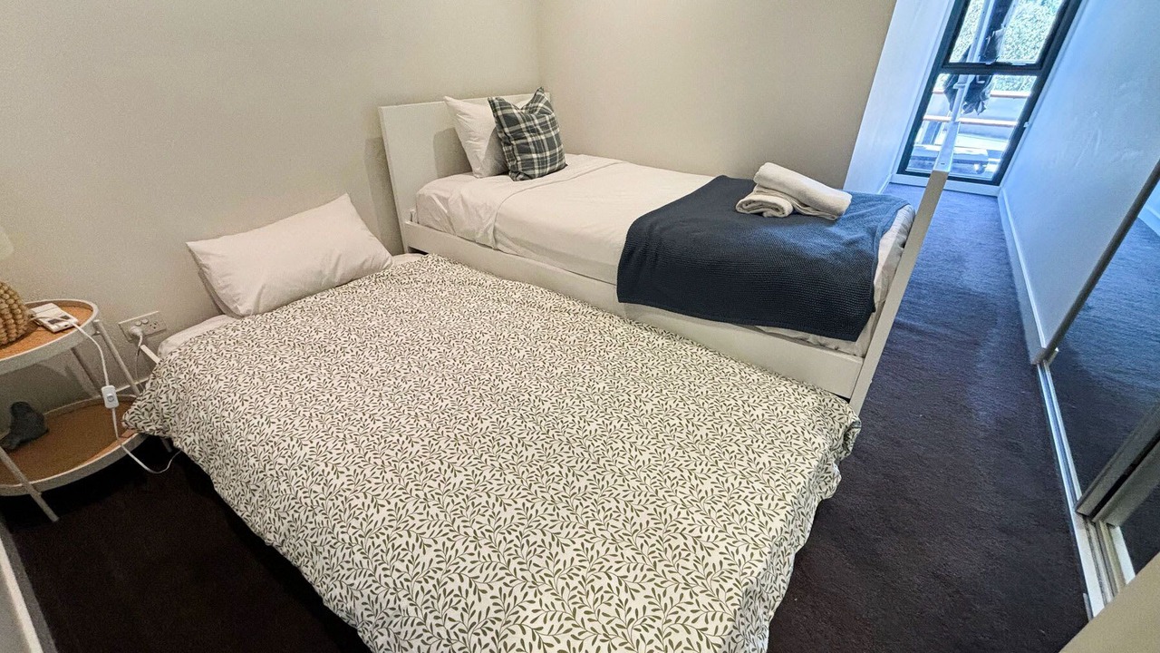 Photo of Others in Kew