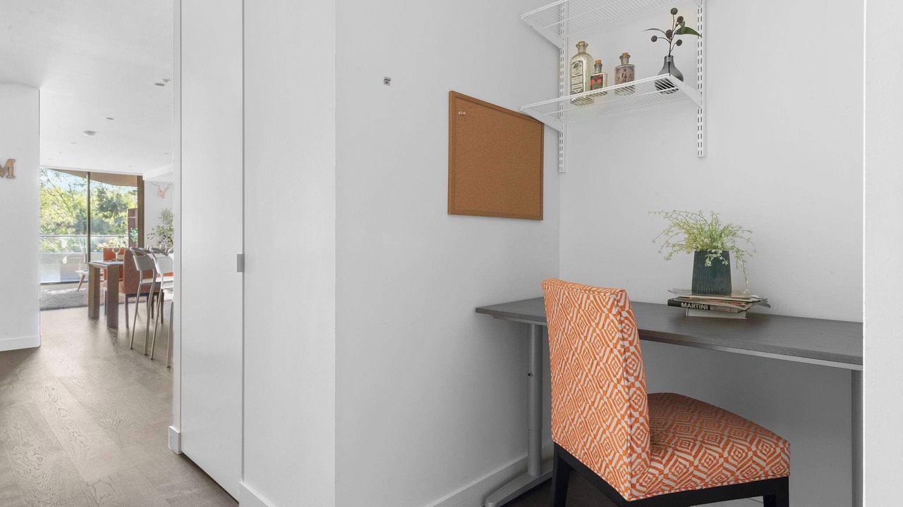 Photo of Others in Kew